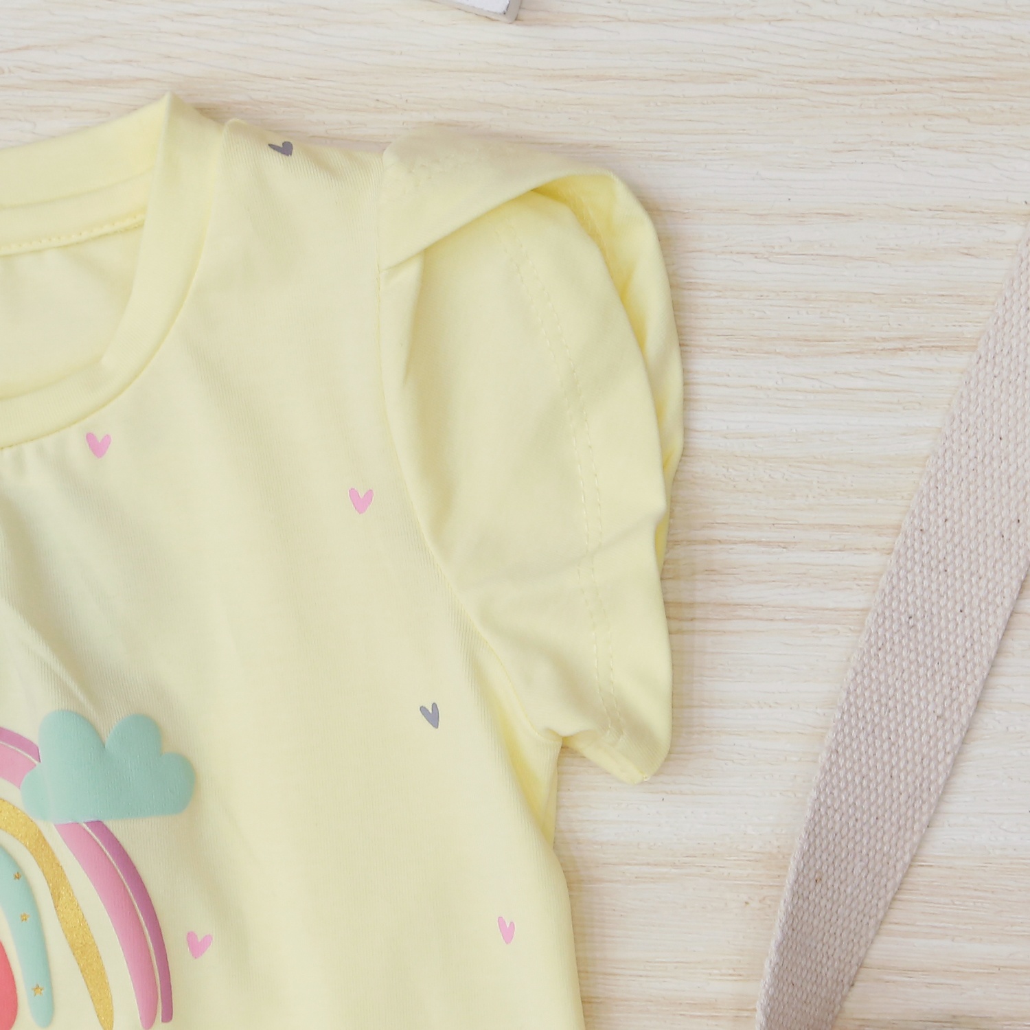 Bộ cộc bé gái in cầu vồng KidsPlaza TT22H Vàng hình 5