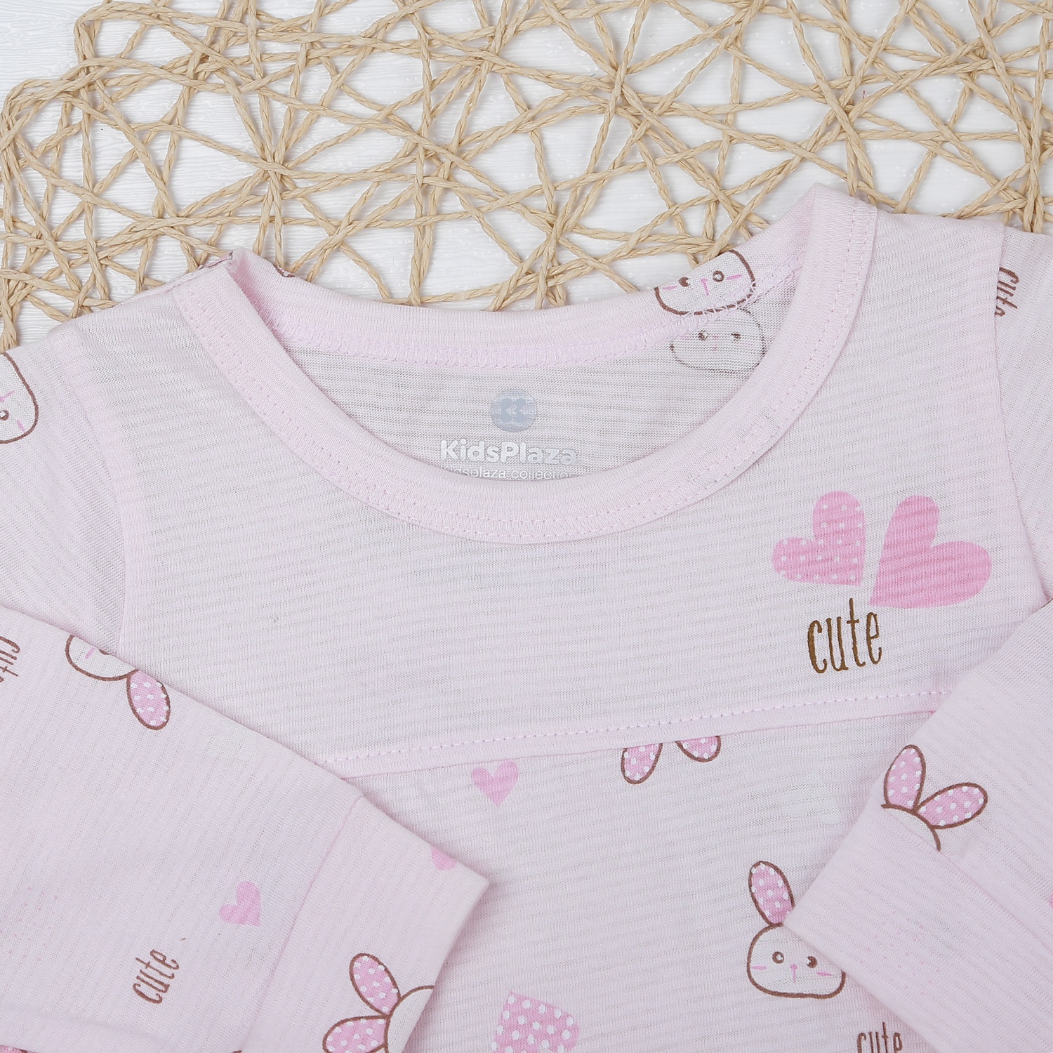 Bộ quần áo dài tay bé gái kẻ phối thỏ hồng KidsPlaza MT21 hình 4