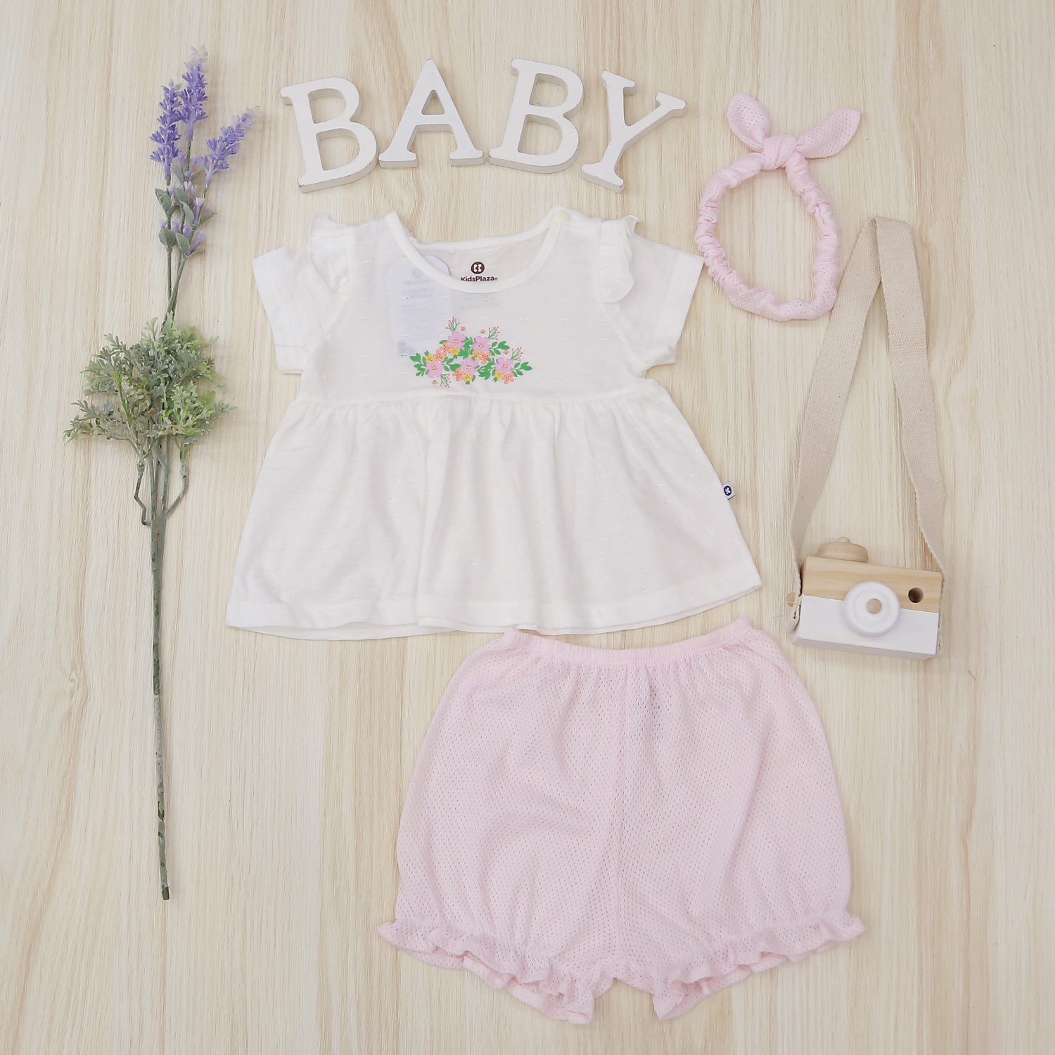 Bộ quần áo bé gái kèm tuban Kids Plaza HN21H hình 1