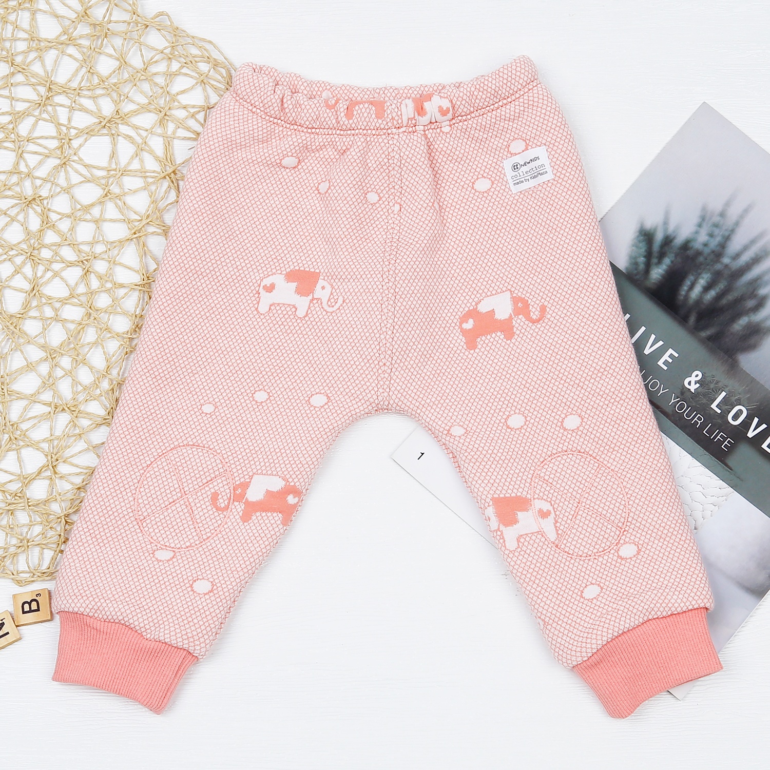 Bộ quần áo bông bé gái cài chéo KidsPlaza in voi hồng HN22D hình 3