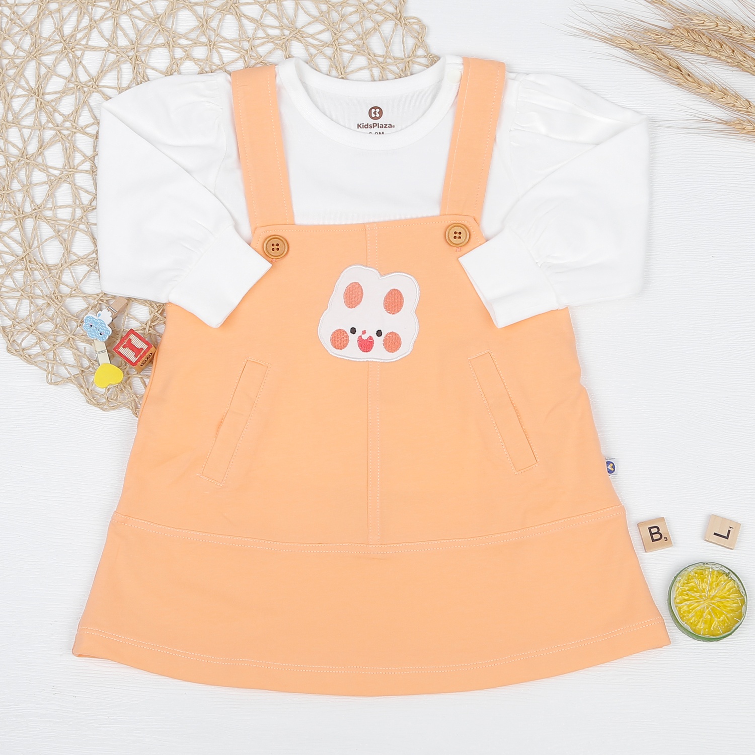 Set yếm bé gái KidsPlaza thêu thỏ cam HN22T hình 1