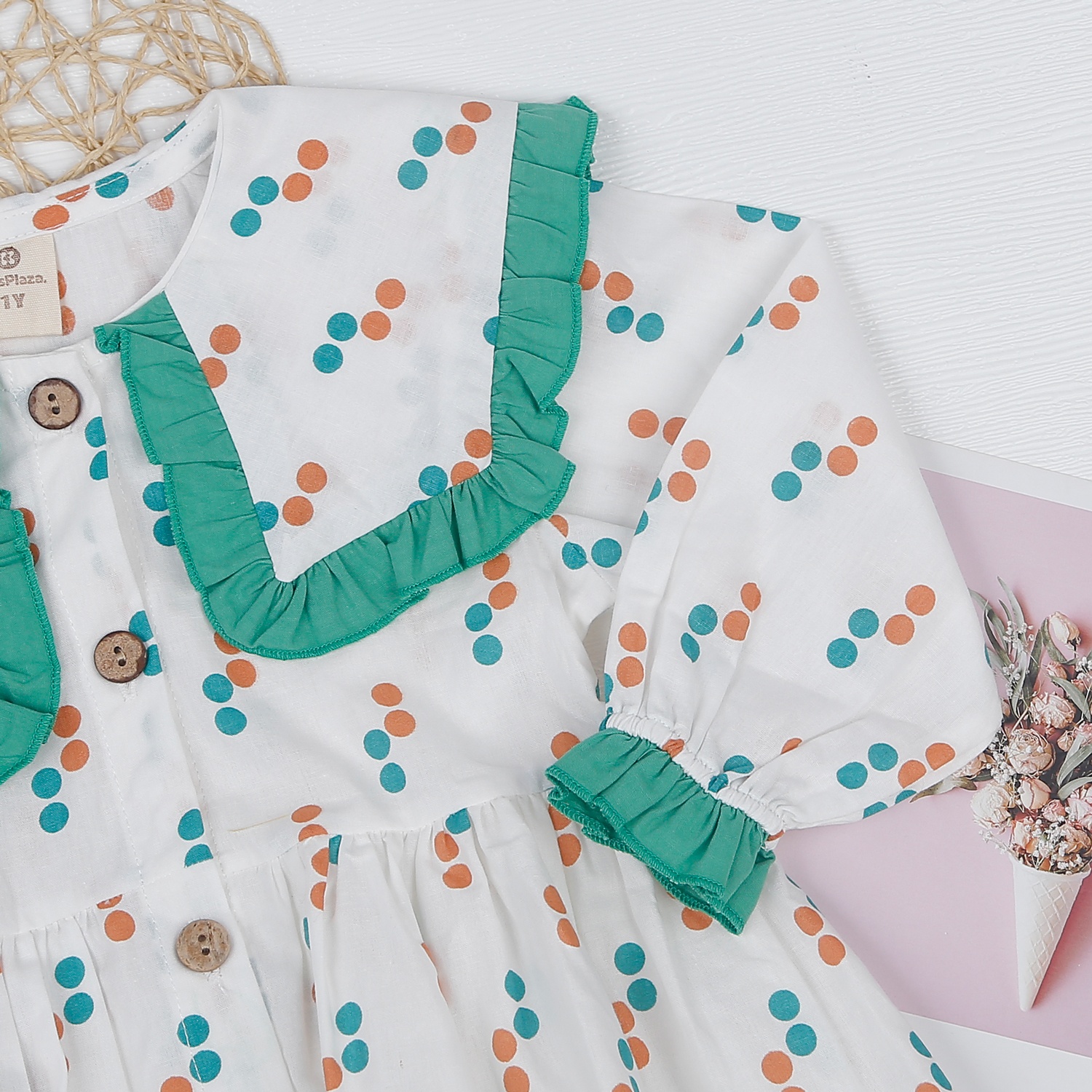 Váy bé gái KidsPlaza cổ bèo in chấm bi M22T hình 3