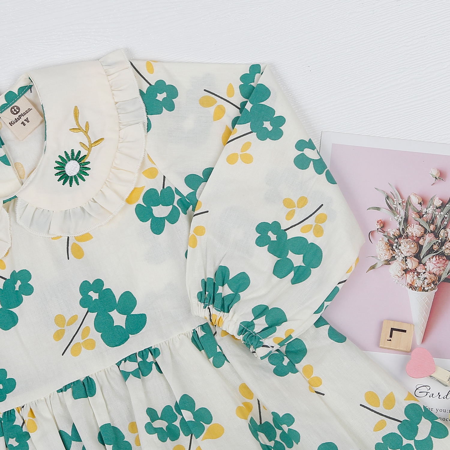 Váy bé gái KidsPlaza cổ sen bèo in hoa M22T hình 3