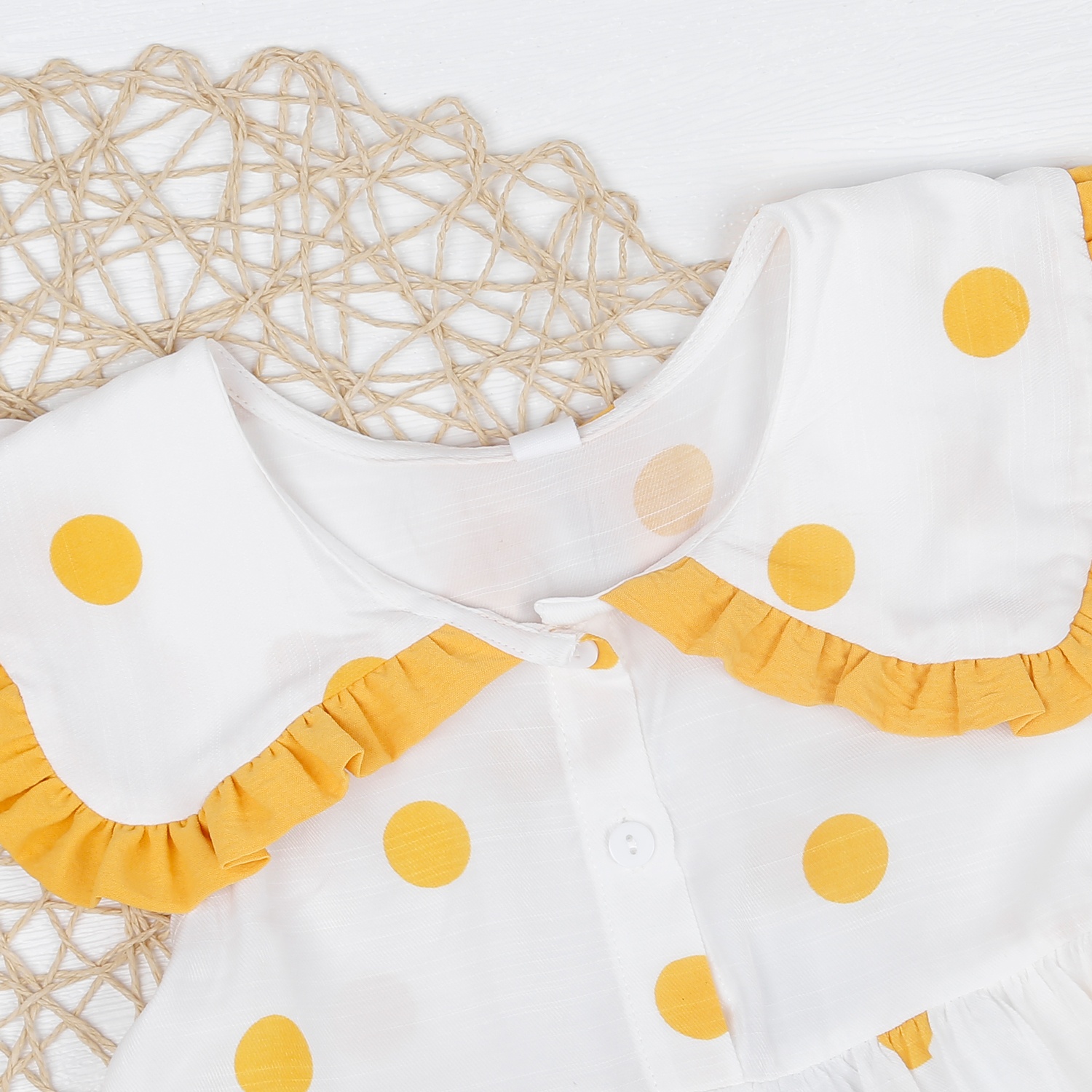 Váy chấm bi KidsPlaza AT22H (Trắng Vàng)  hình 2