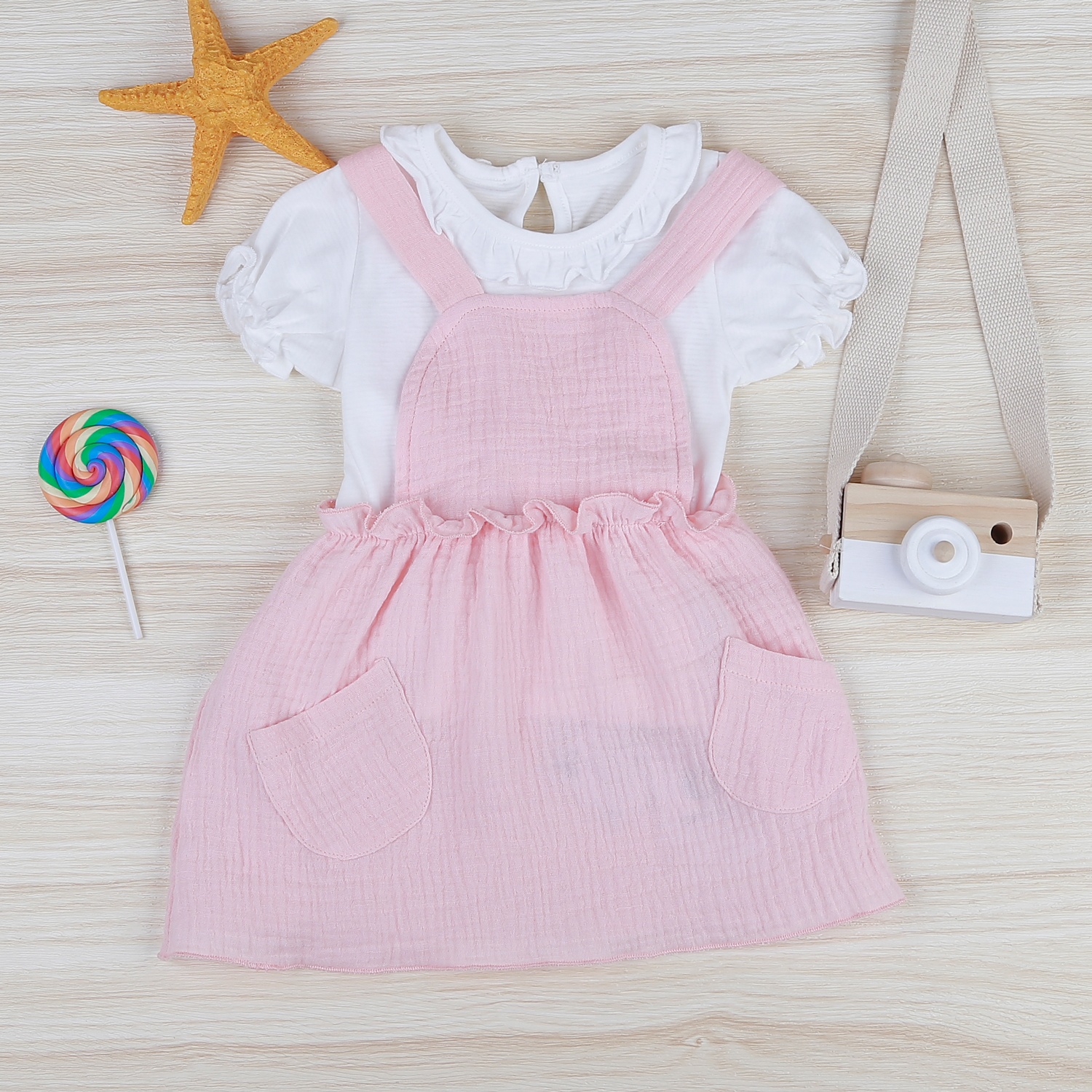 Váy yếm bé gái KidsPlaza M21H (Trắng Hồng) hình 1