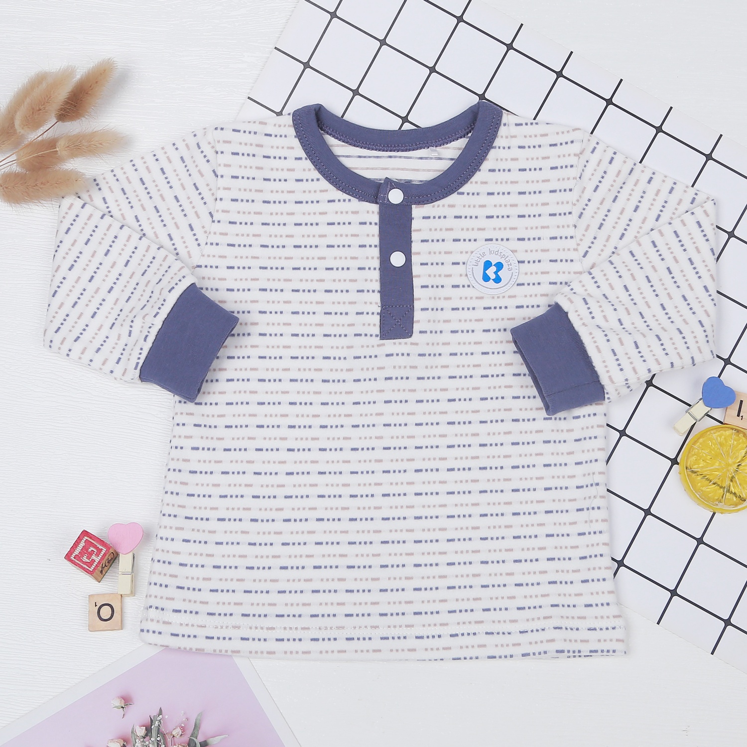  Bộ quần áo bé trai dài tay kẻ nét đứt KidsPlaza ND22D hình 2