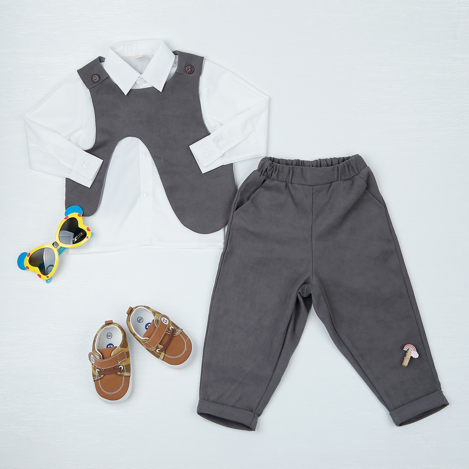 Bộ quần áo bé trai gile M22D (Trắng Ghi) hình 1