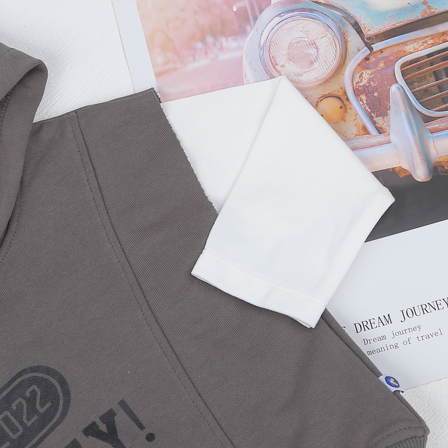 Set 2 áo bé trai KidsPlaza có mũ in Play HN22D (Xám)  hình 2