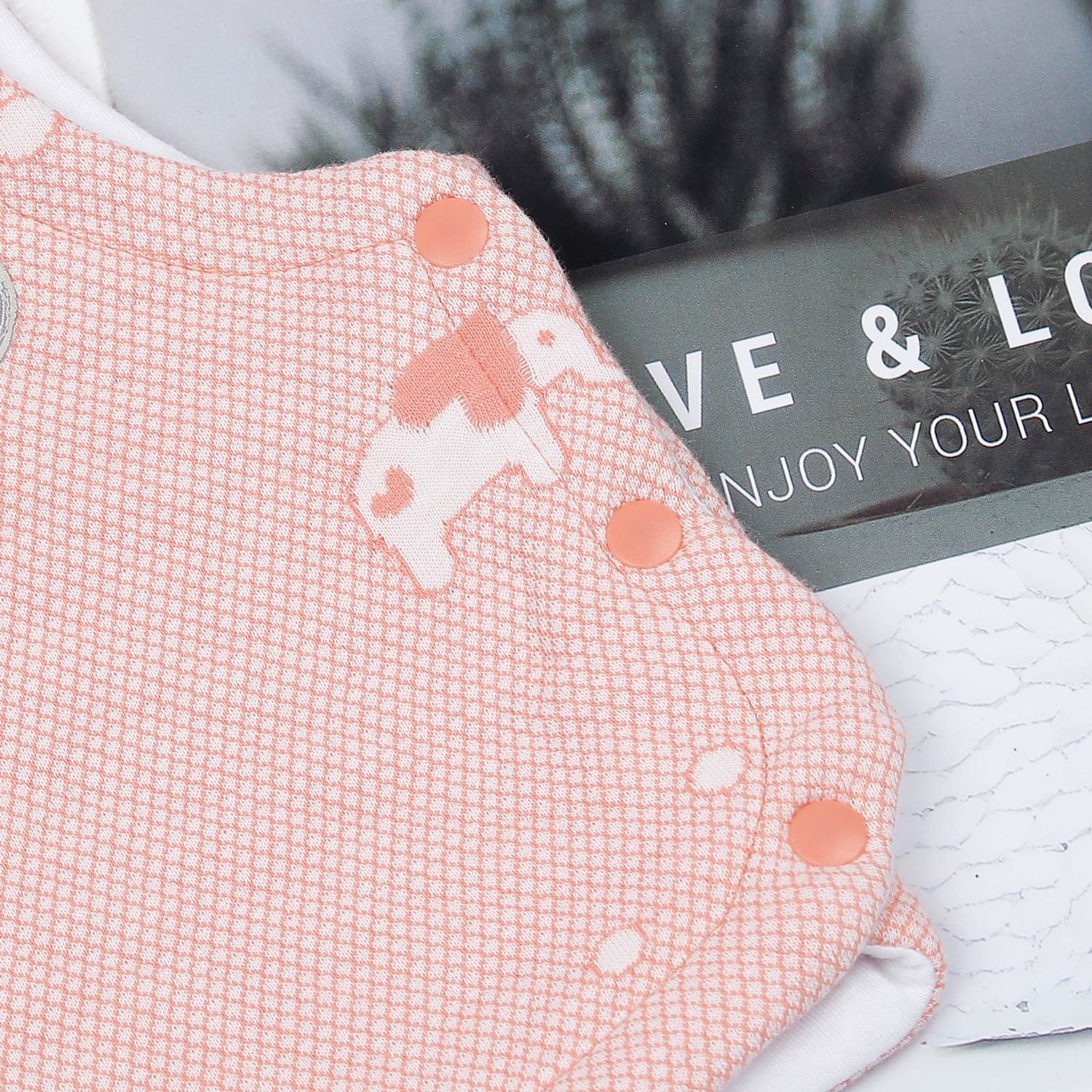 Áo gile bông bé gái KidsPlaza cúc sườn HN22D (Hồng) hình 4