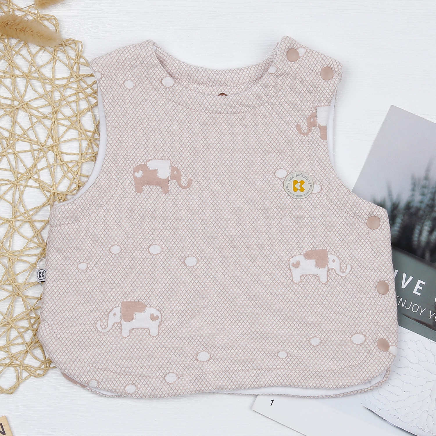 Áo gile bông bé trai KidsPlaza cúc sườn nâu HN22D  hình 1