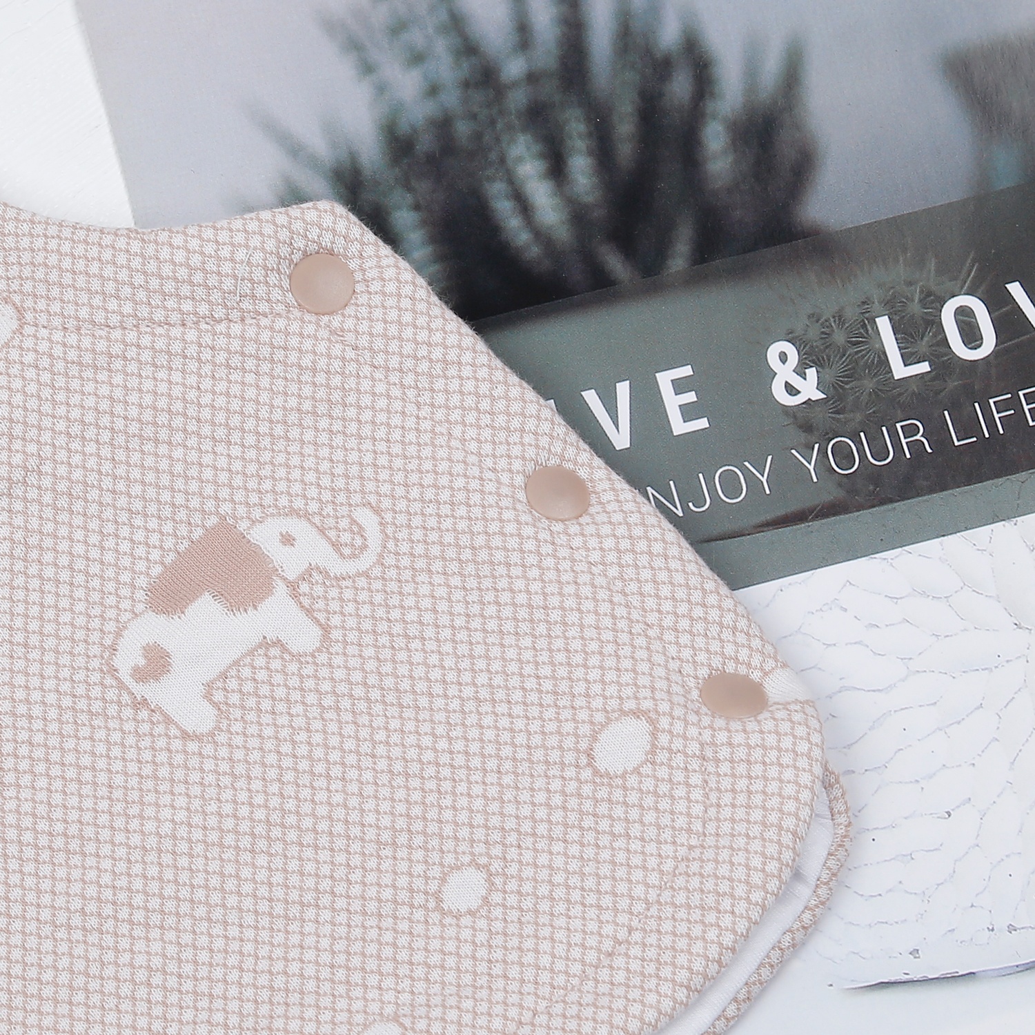 Áo gile bông bé trai KidsPlaza cúc sườn nâu HN22D  hình 4