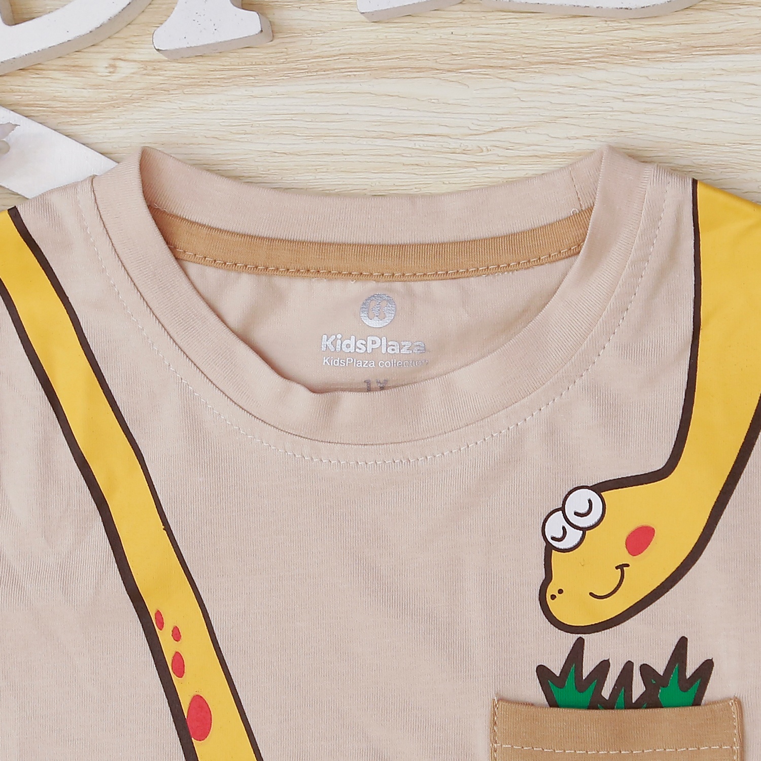 Bộ cộc bé trai in khủng long ăn cỏ KidsPlaza TT22H (Be) hình 3