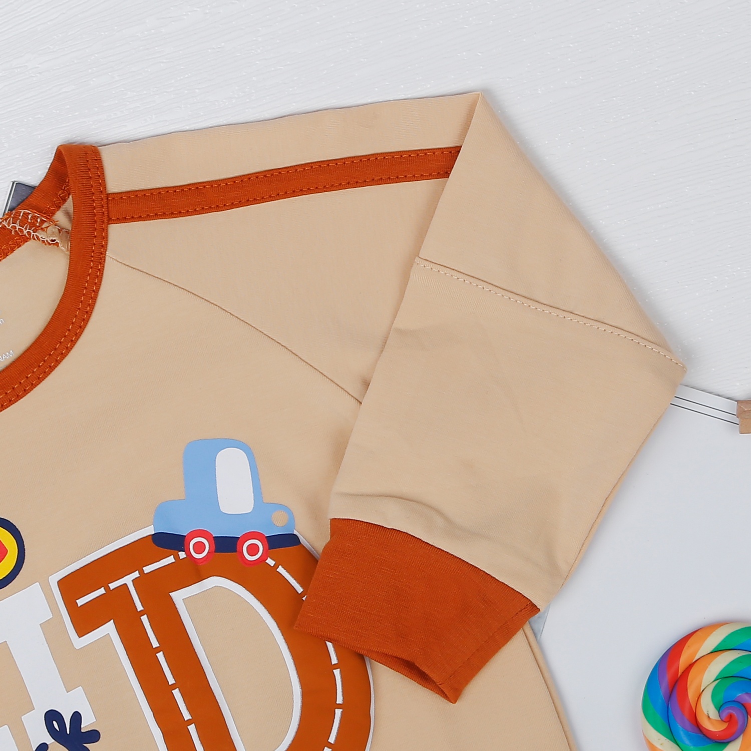 Bộ quần áo bé trai dài tay KidsPlaza in xe tải Kid TT22T (Cam) hình 3