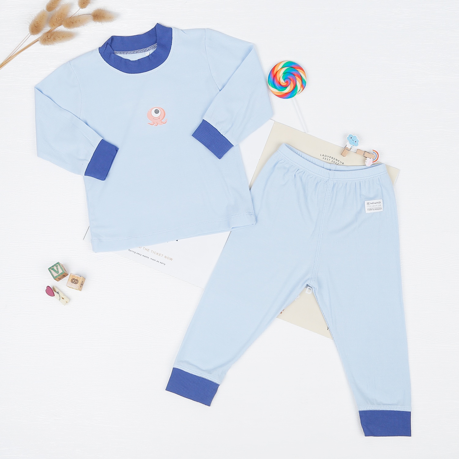 Bộ dài tay cổ tròn kẻ tăm KidsPlaza ND22T (Xanh) hình 1