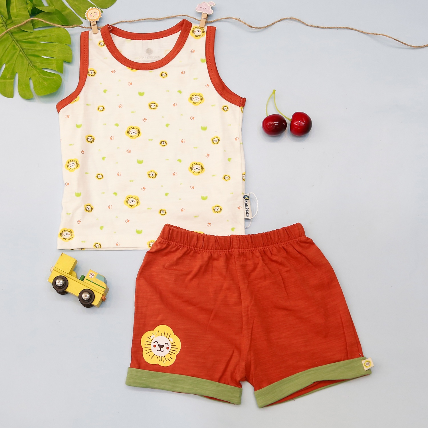 Bộ quần áo ba lỗ bé trai in hình sư tử KidsPlaza M21H hình 1