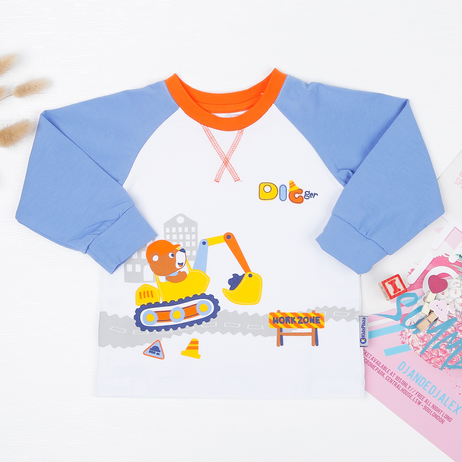 Bộ quần áo bé trai dài tay in Dicger TT22T hình 2