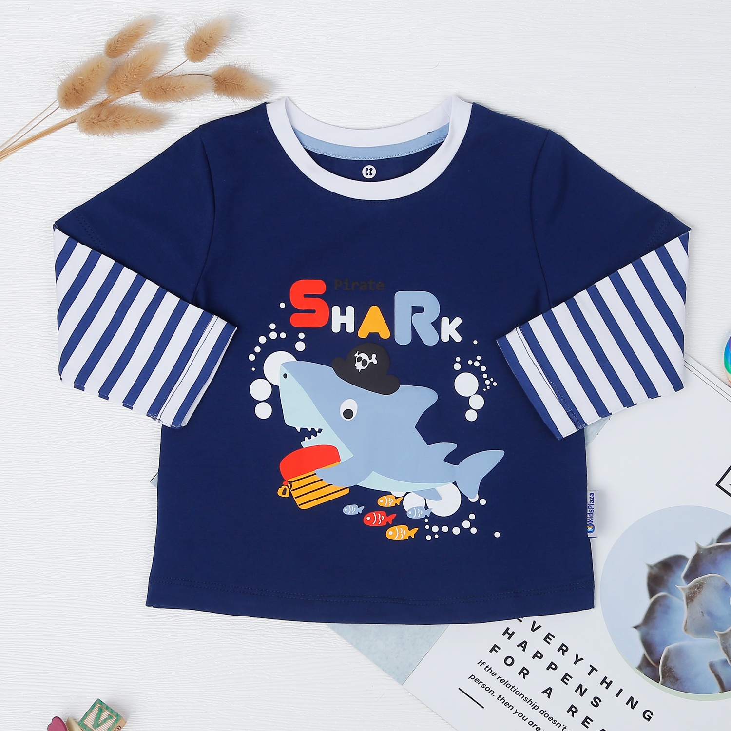 Bộ quần áo bé trai dài tay Kids Plaza in Shark TT22T (Xanh Than) hình 2