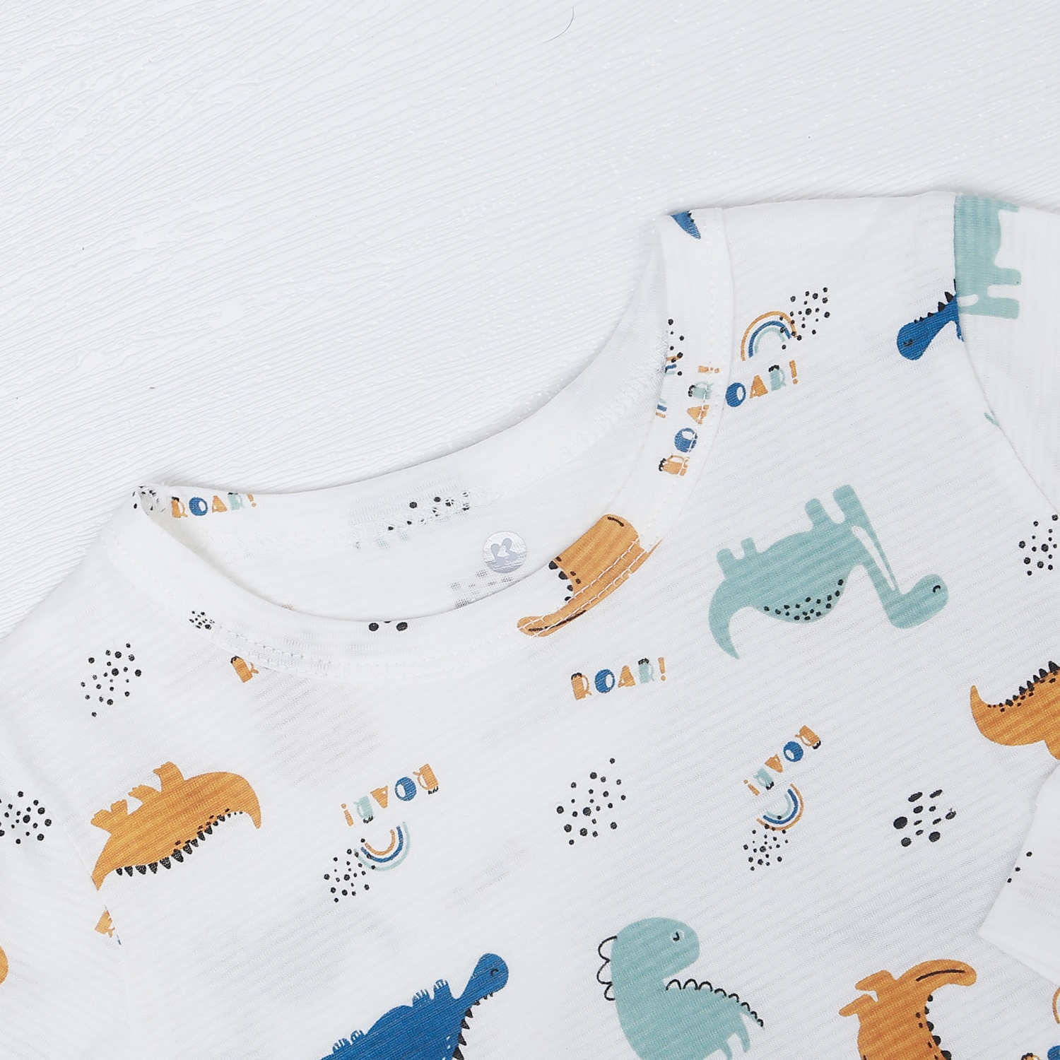 Bộ quần áo bé trai dài tay KidsPlaza kẻ in khủng long M22T hình 3