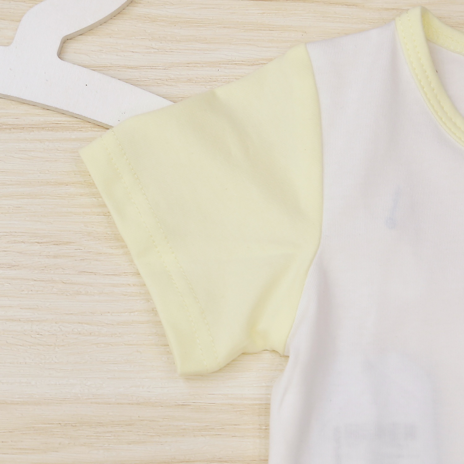 Bộ quần áo cộc tay cài giữa KidsPlaza KA22 cho bé hình 4