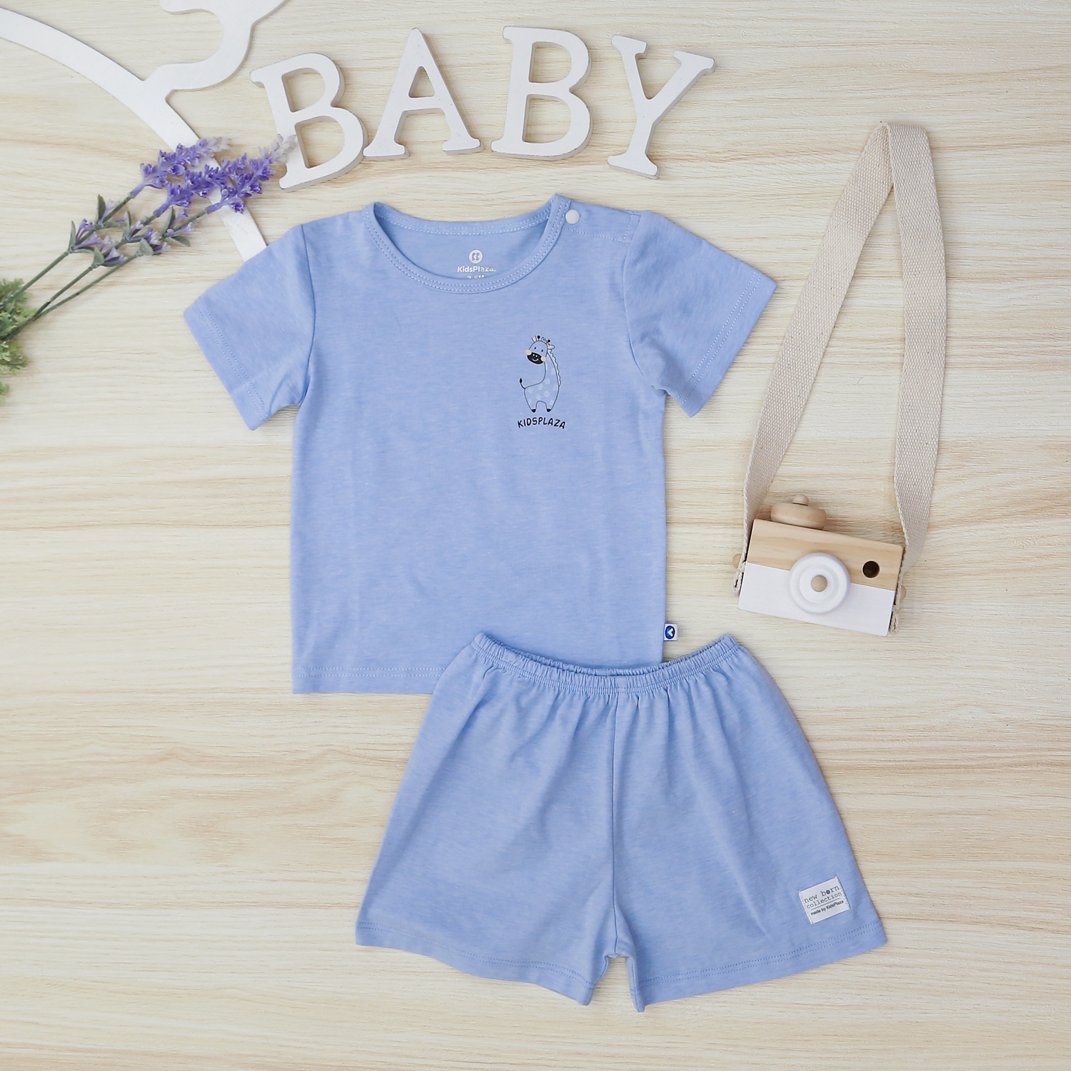 Bộ quần áo cộc tay cài vai KidsPlaza KA22 (Xanh) hình 1