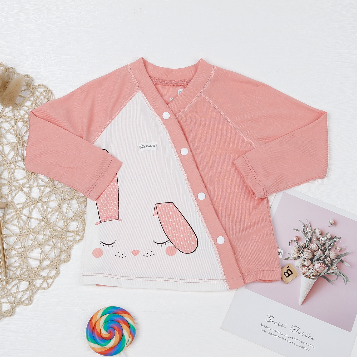 Bộ quần áo dài tay bé gái KidsPlaza in hình thỏ M22D  hình 2