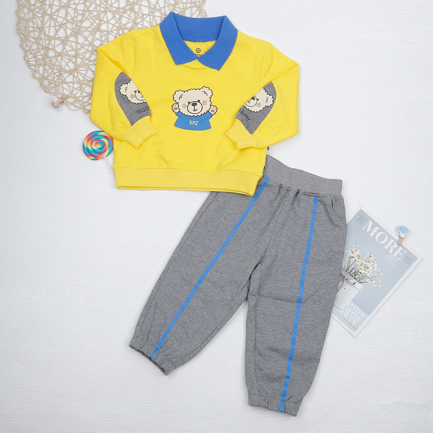 Bộ quần áo dài tay bé trai phối in gấu vàng xanh KidsPlaza HN22D  hình 1