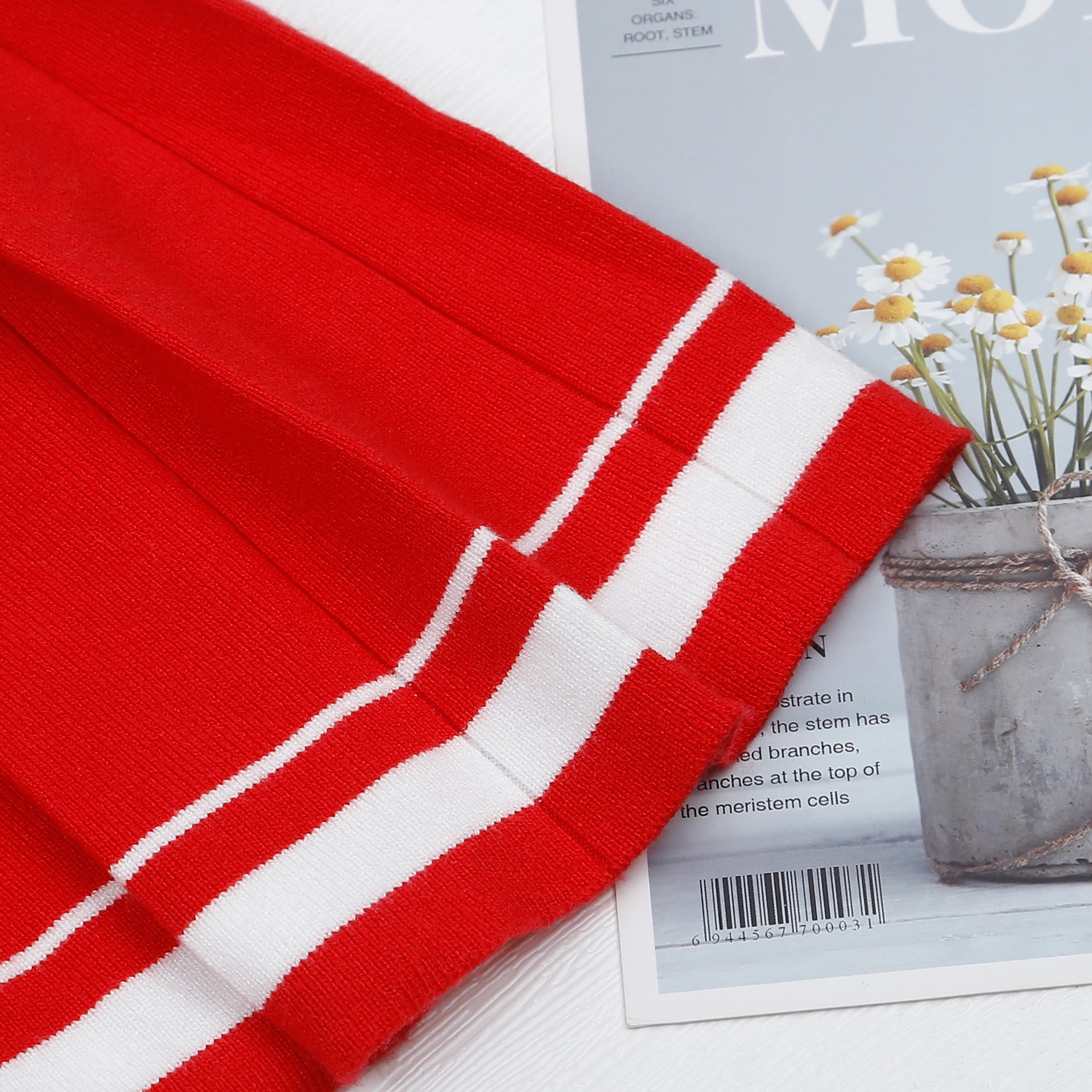 Váy len dài tay KidsPlaza màu đỏ cổ bèo HN22D hình 4