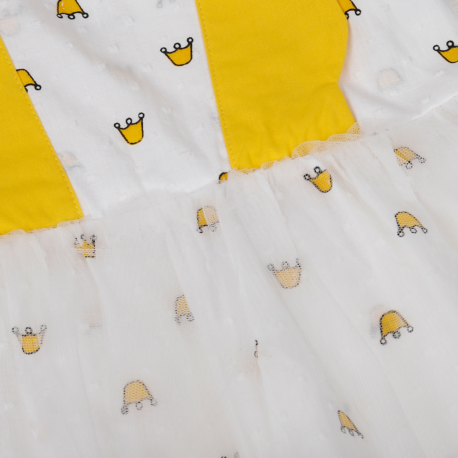 Váy 2 dây KidsPlaza họa tiết vương miệng HN23H (Vàng) hình 3