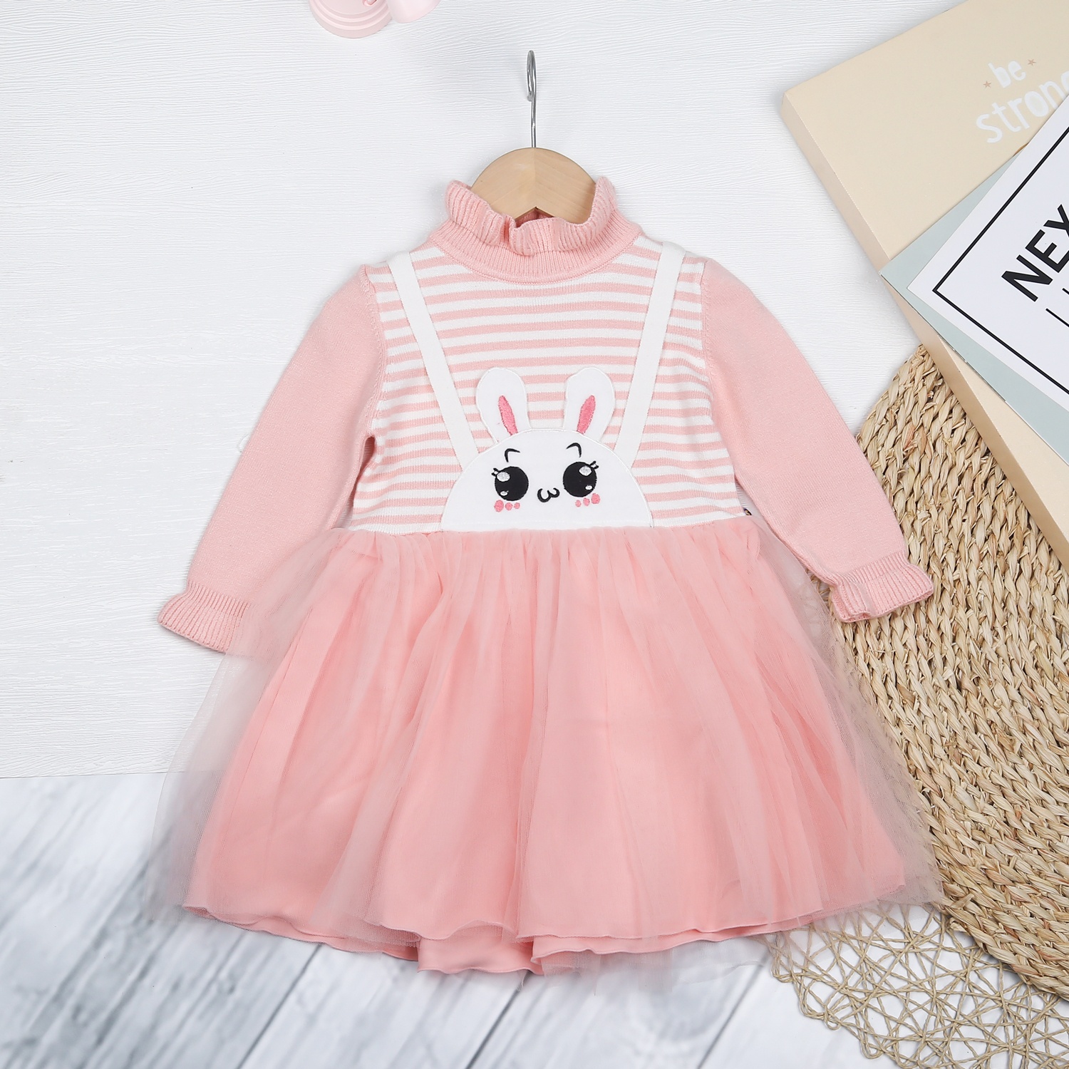 Váy len dài tay KidsPlaza in hình thỏ HN23D (Hồng)