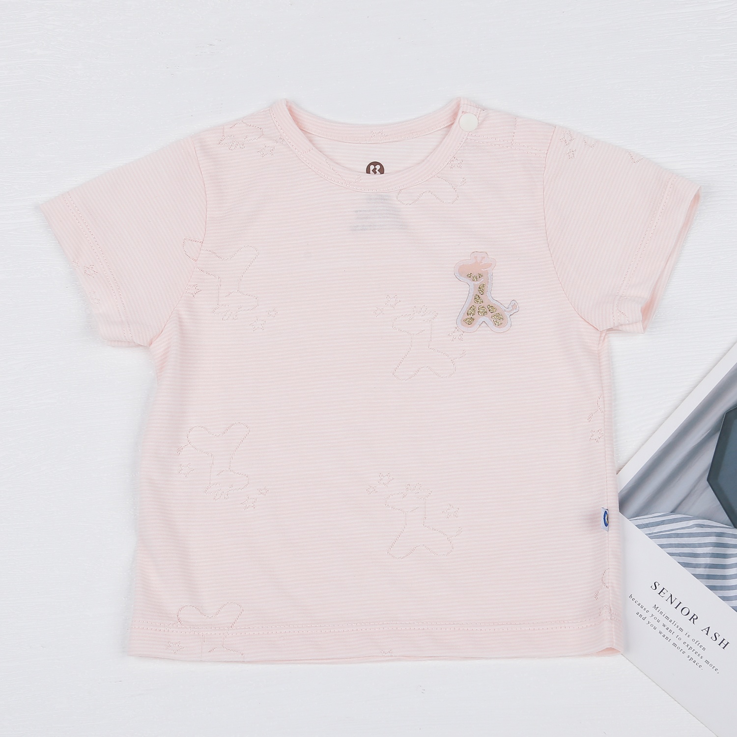 Bộ quần áo bé gái cộc tay cài vai in hươu hồng KidsPlaza HN23H  hình 2