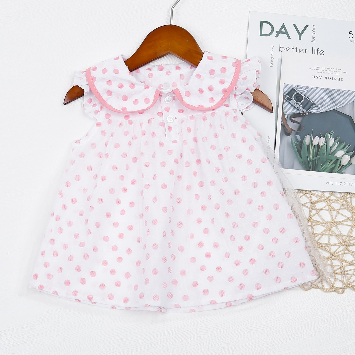 Bộ quần áo cộc tay bé gái KidsPlaza họa tiết chấm bi HN23H (Hồng) hình 2