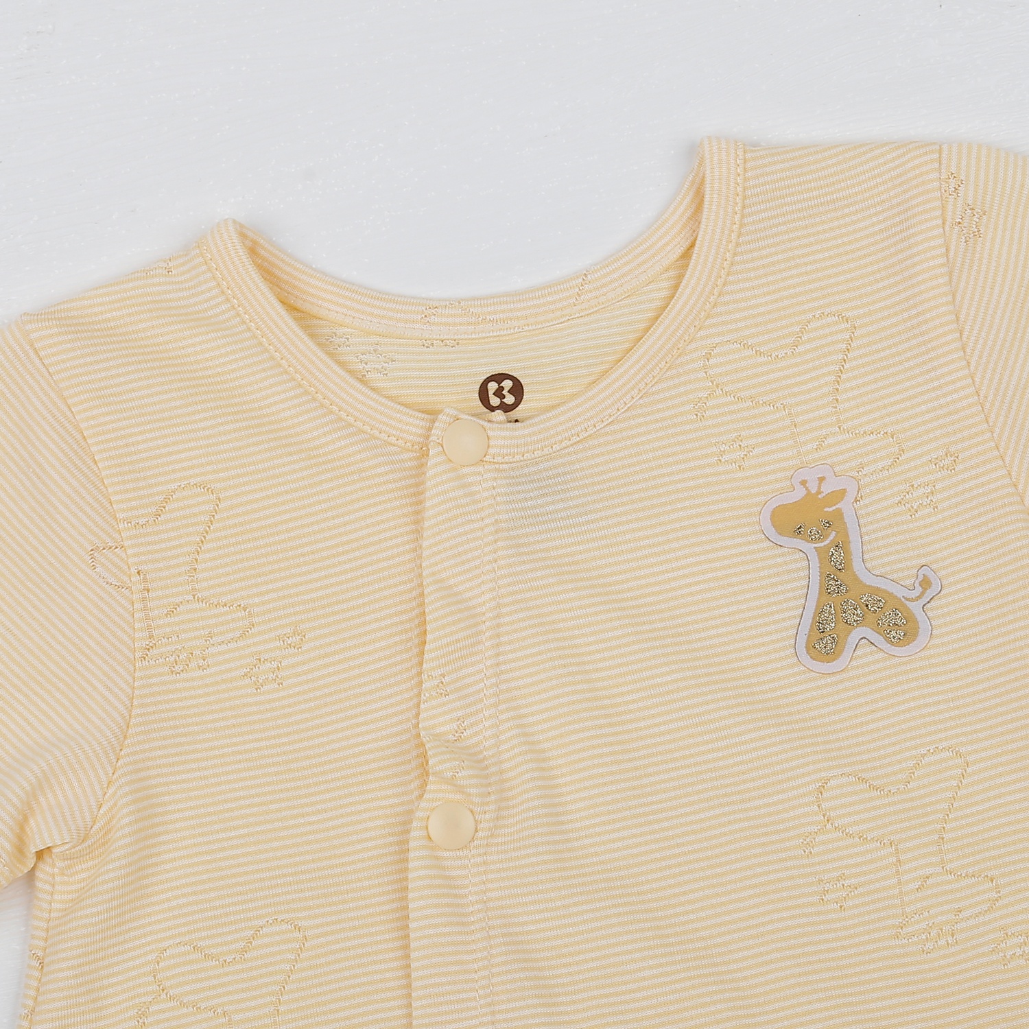 Body sơ sinh cộc tay cài chéo in hươu vàng KidsPlaza HN23H hình 2