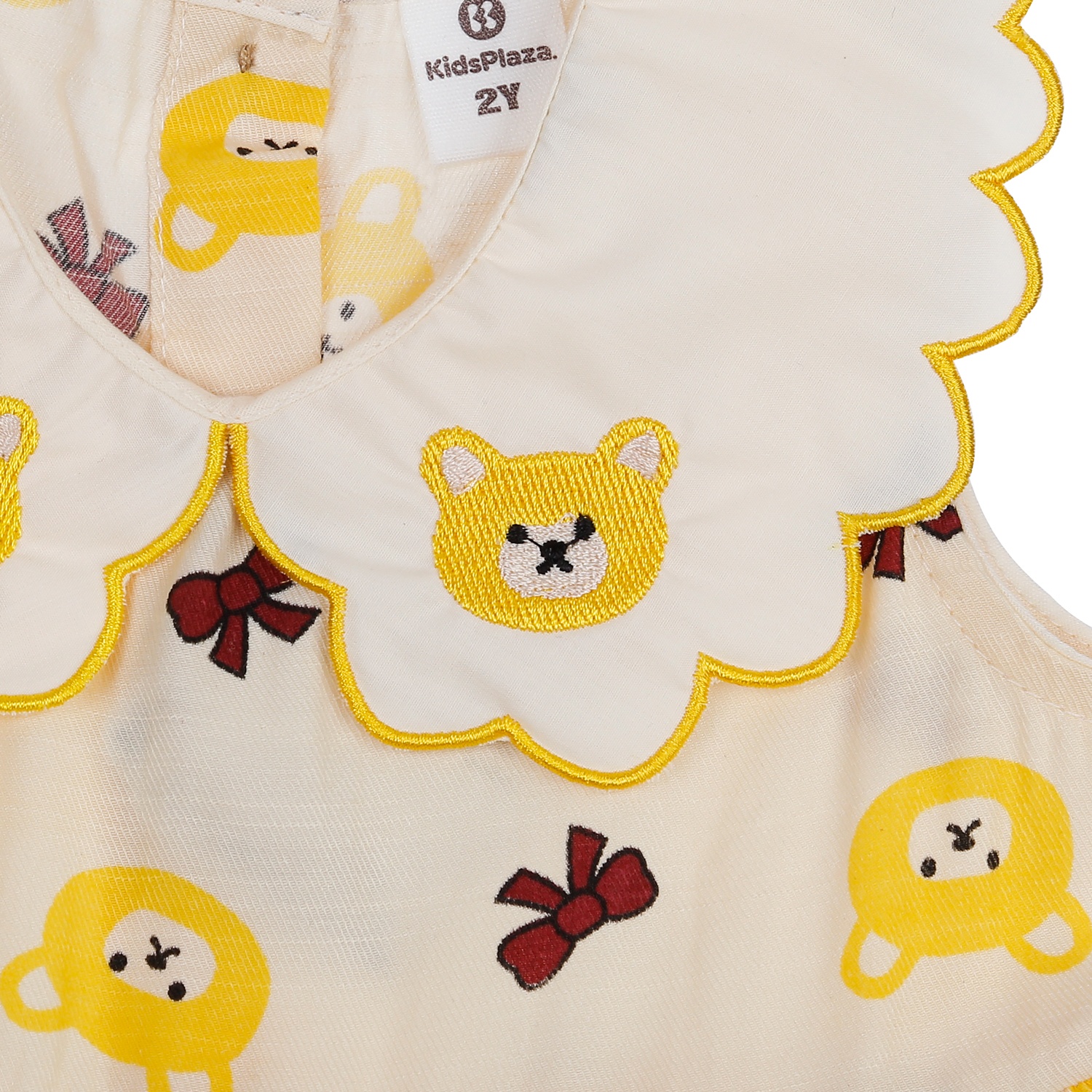 Váy bé gái KidsPlaza cổ bèo thêu hình gấu M23H (Vàng) hình 3
