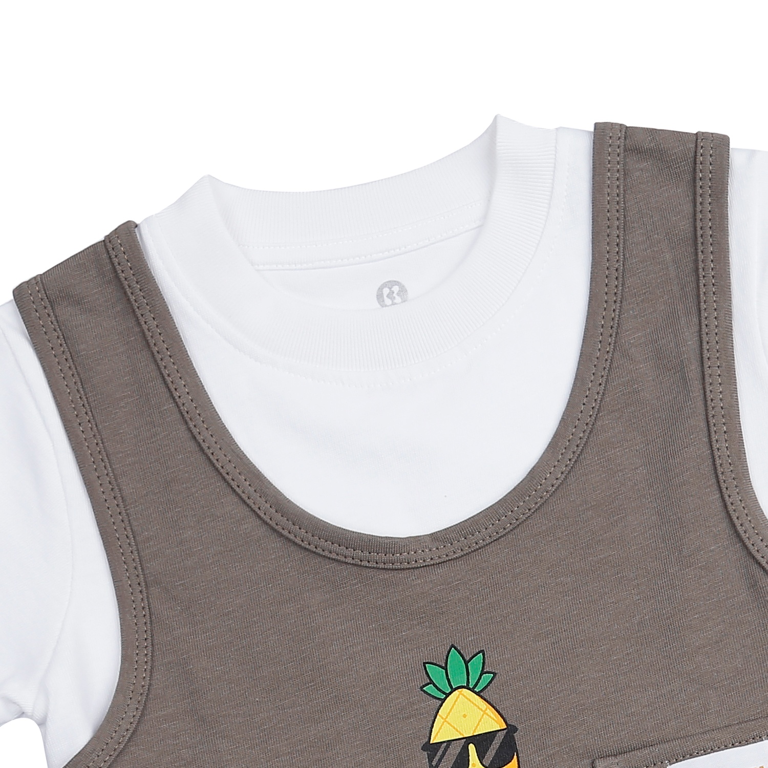 Áo cộc tay bé trai KidsPlaza yếm in dứa HN23H (Trắng ghi)