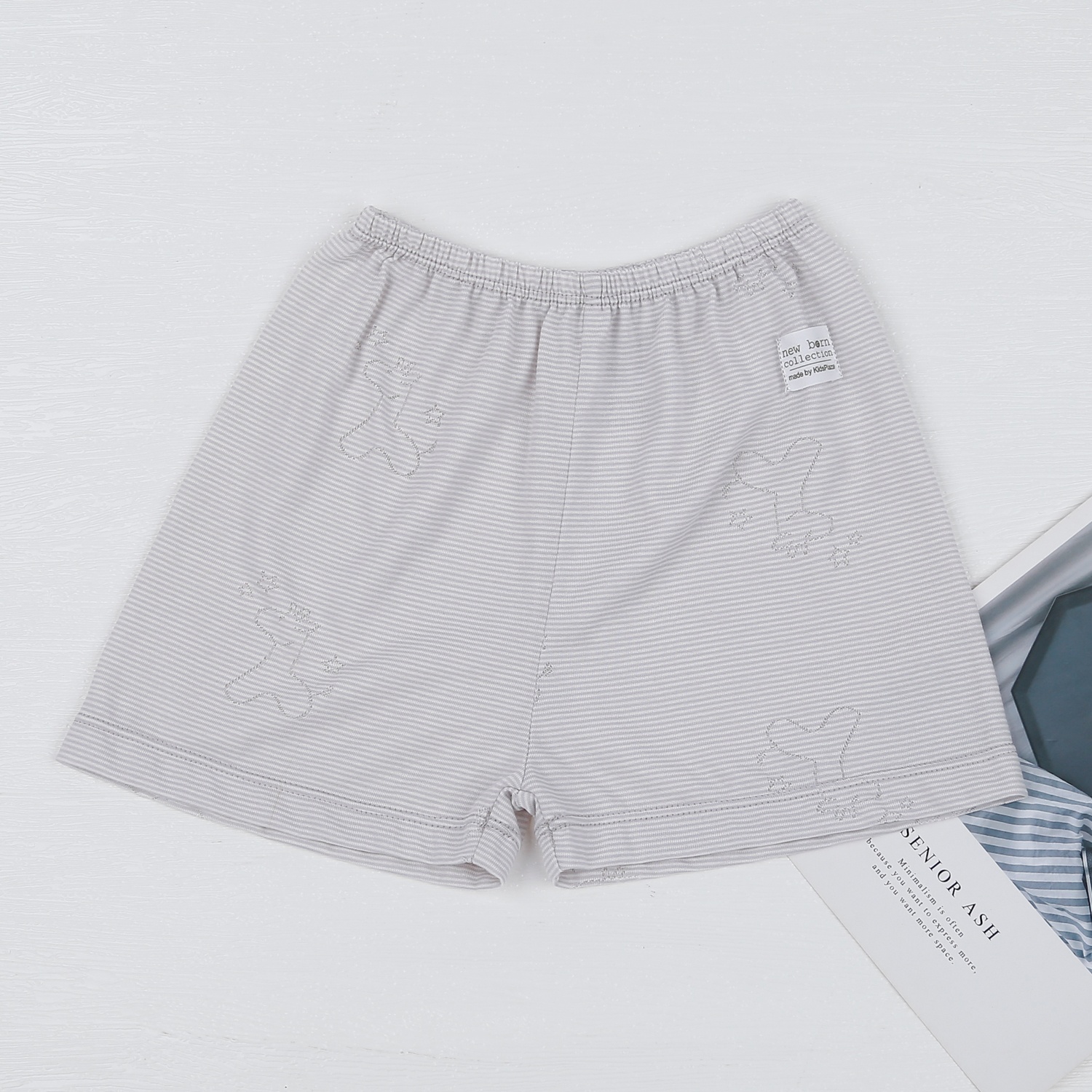 Bộ quần áo bé trai cộc tay cài vai in hươu ghi KidsPlaza HN23H hình 5