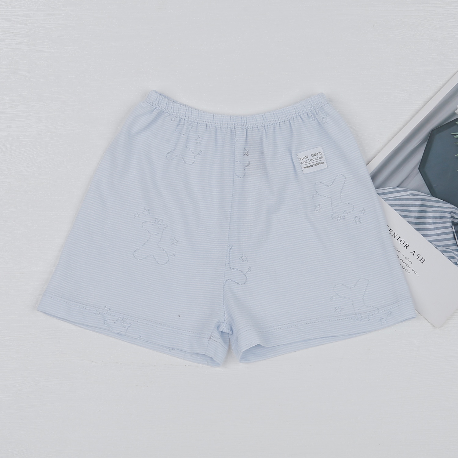 Bộ quần áo bé trai cộc tay KidsPlaza cài giữa in hươu xanh HN23H hình 5