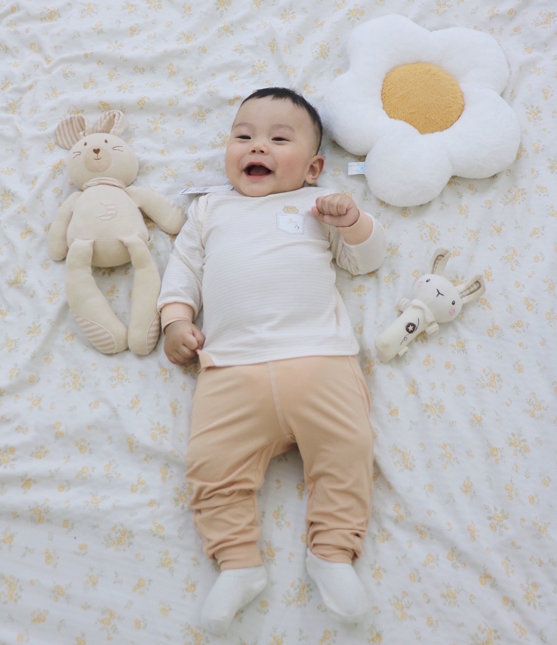 Bộ quần áo dài tay KidsPlaza Otis cổ 3 phân in gấu ND25T (Nâu) hình 3