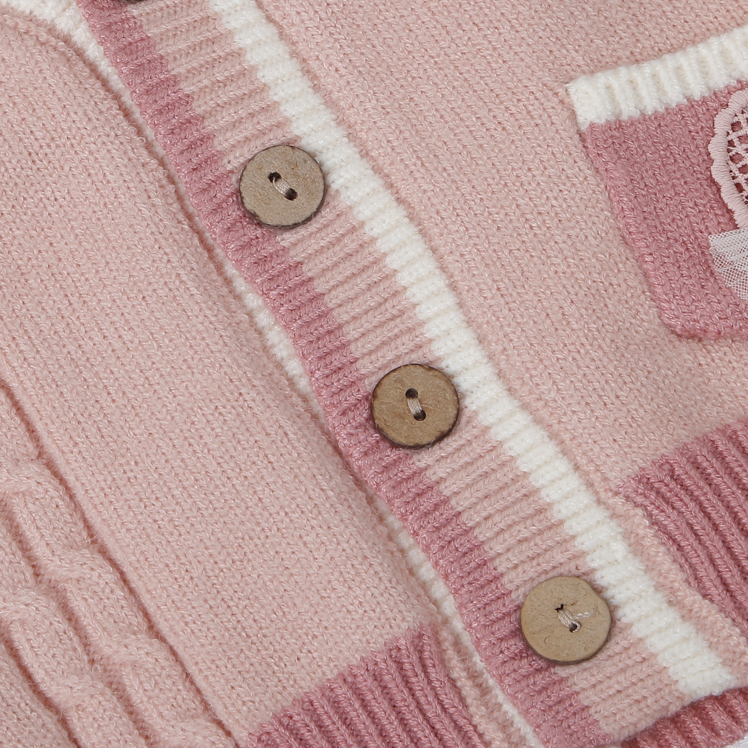 Áo Gile len bé gái Mamago cài cúc có túi 25M-G10 (Hồng)