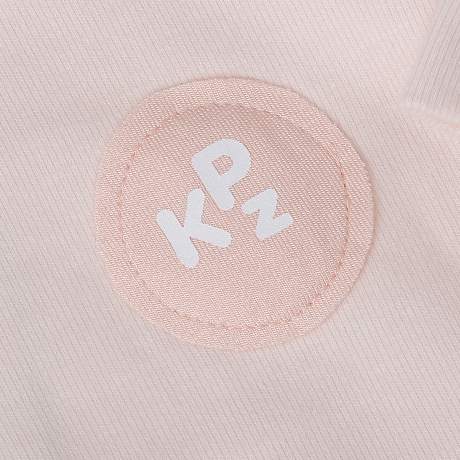 Bộ quần áo dài tay cài vai KidsPlaza in hình ND25D (Hồng) 