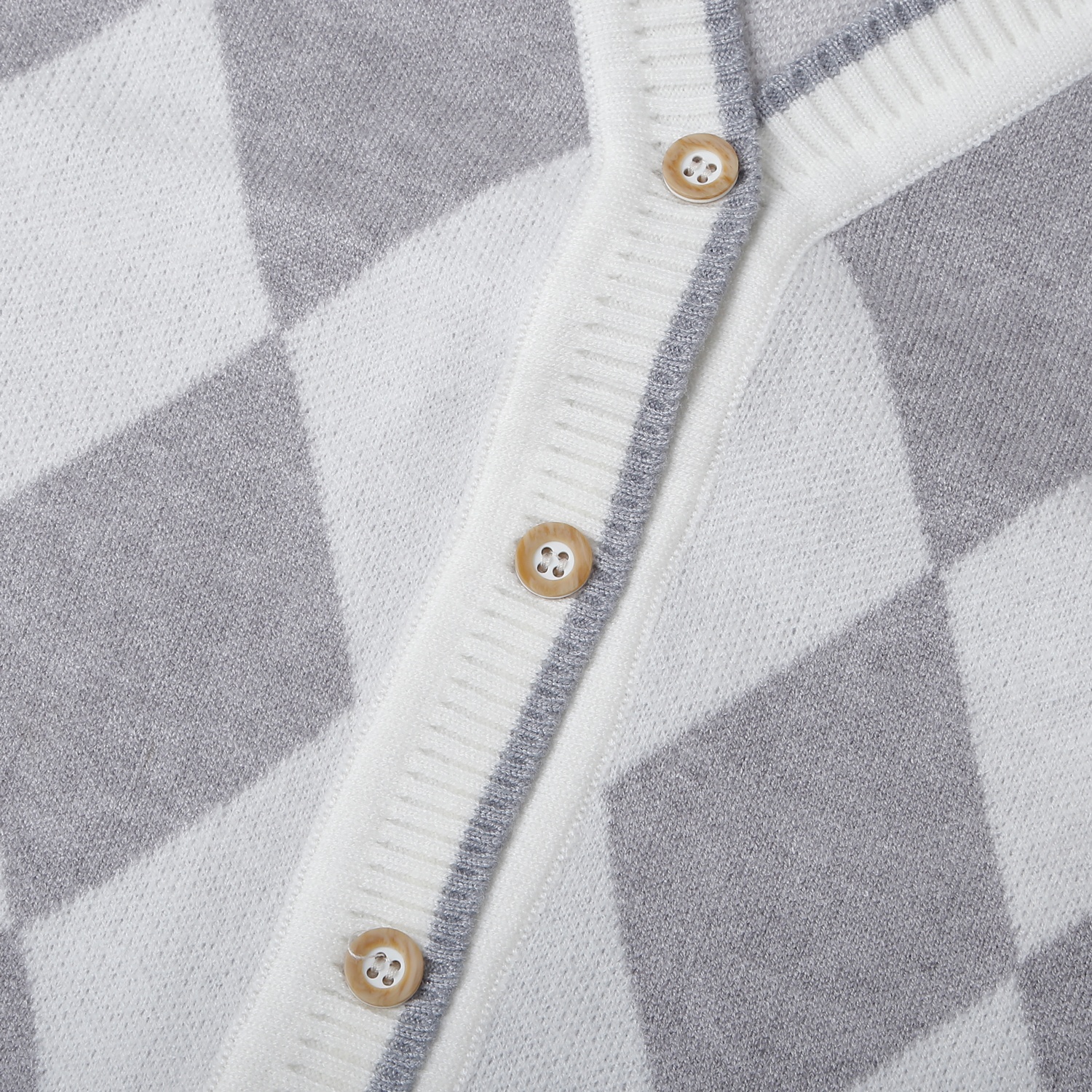 Áo len Mamago basic gắn gấu 25M-A02 (Trắng ghi)