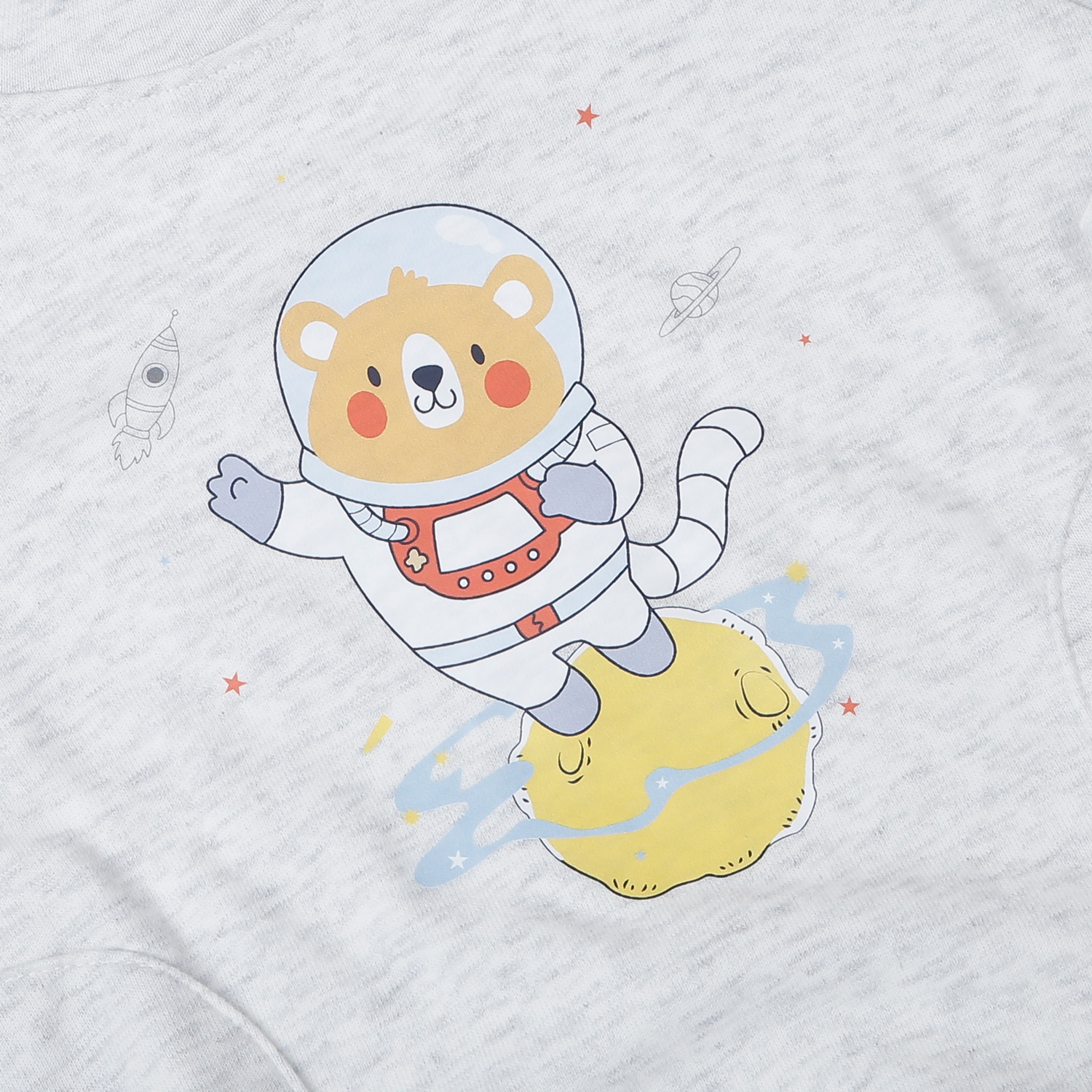 Bộ quần áo dài tay bé trai KidsPlaza in gấu vũ trụ HN25D (Ghi)  hình 3