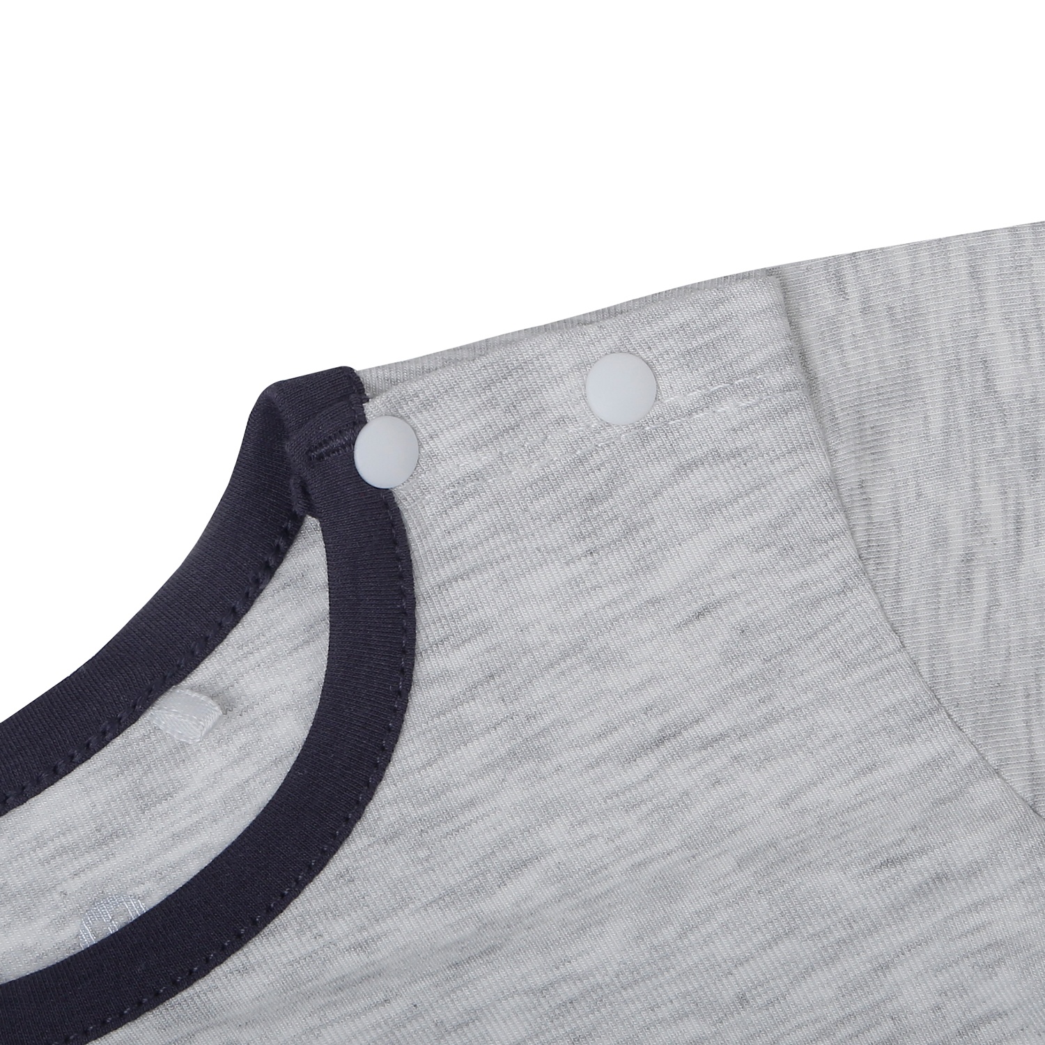 Bộ quần áo cộc tay cài vai KidsPlaza in dog ND26H (Ghi) hình 3