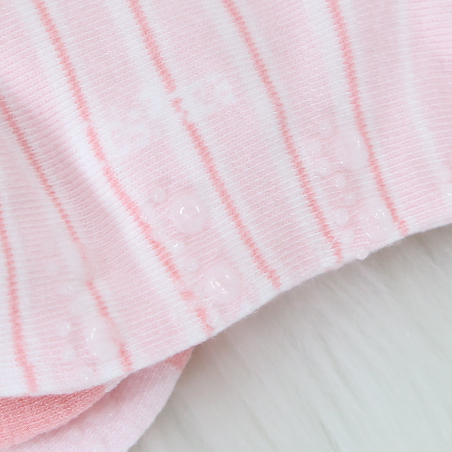 Tất màu đông cho bé gái 