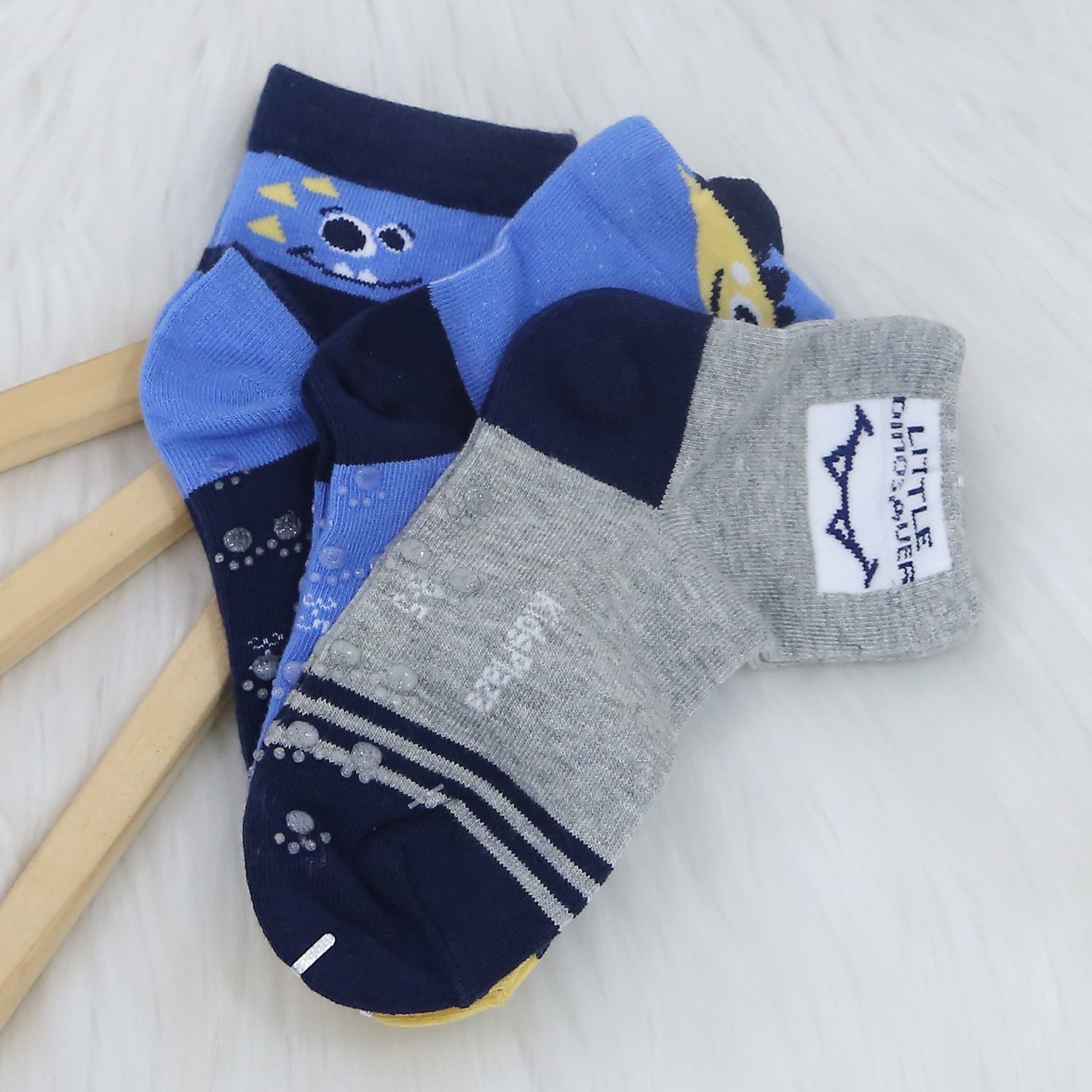 Set 3 đôi tất bé trai KidsPlaza CT4 BH24 3-5Y hình 2