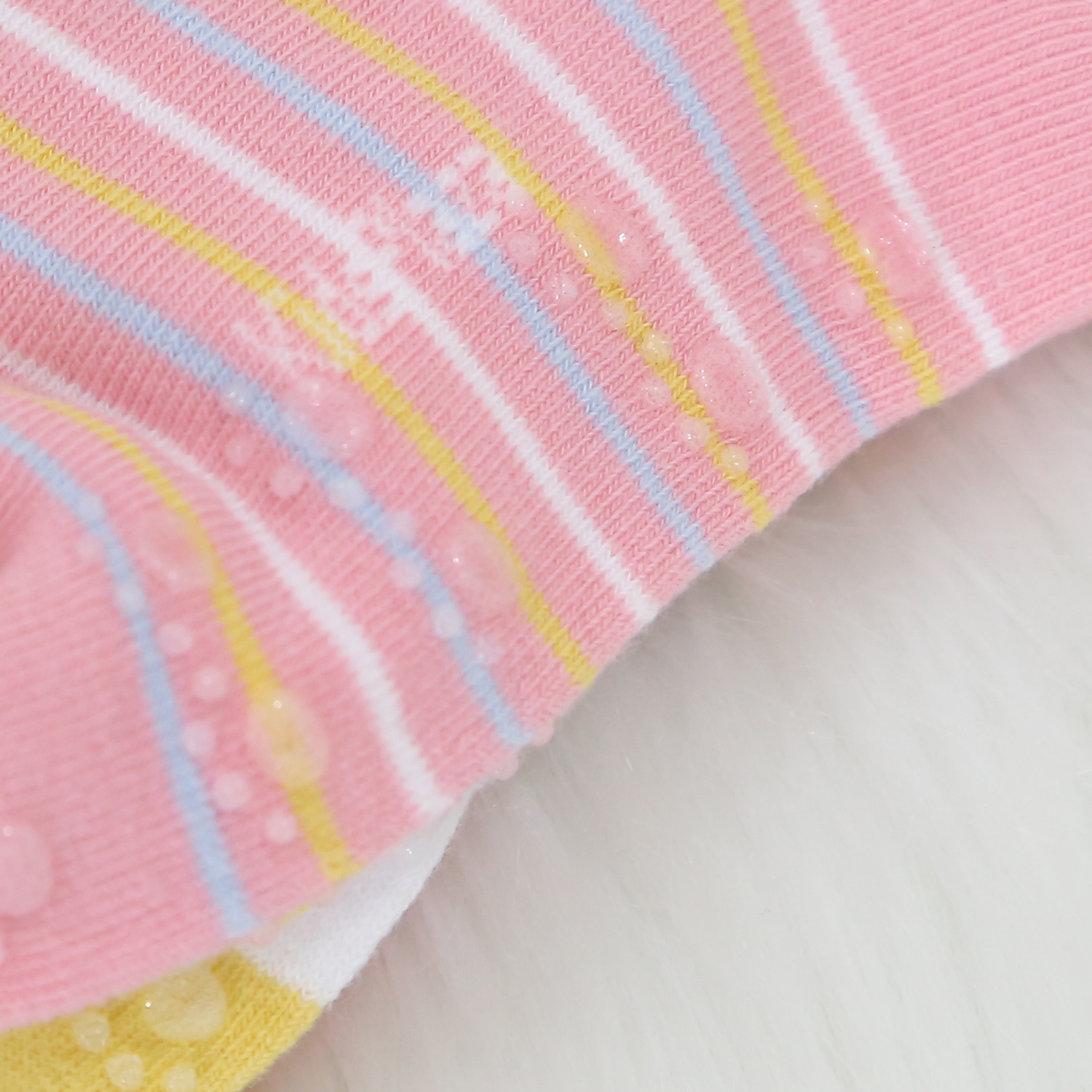 Set 3 đôi tất bé gái KidsPlaza kẻ màu sắc CT4 BH24 3-5Y hình 3