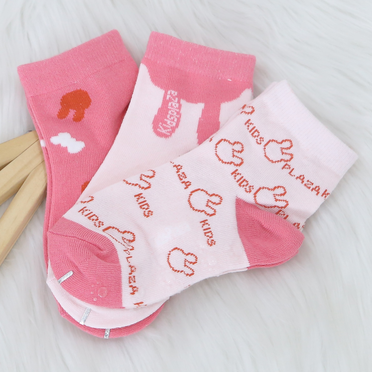 Set 3 đôi tất bé gái KidsPlaza CT5 BH24 3-5Y hình 1
