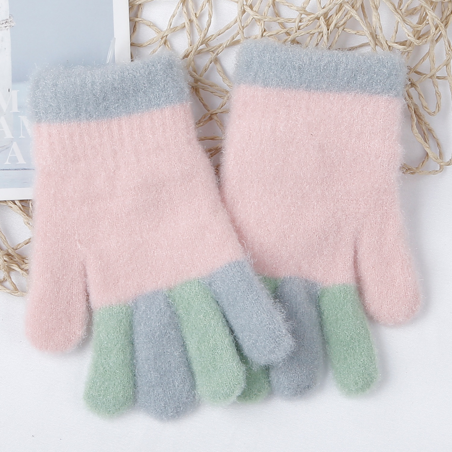 Găng tay KidsPlaza hình thỏ 25K-G01 (Hồng)