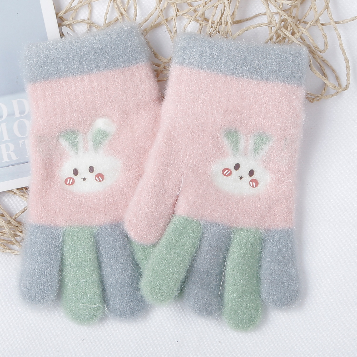 Găng tay KidsPlaza hình thỏ 25K-G01 (Hồng)