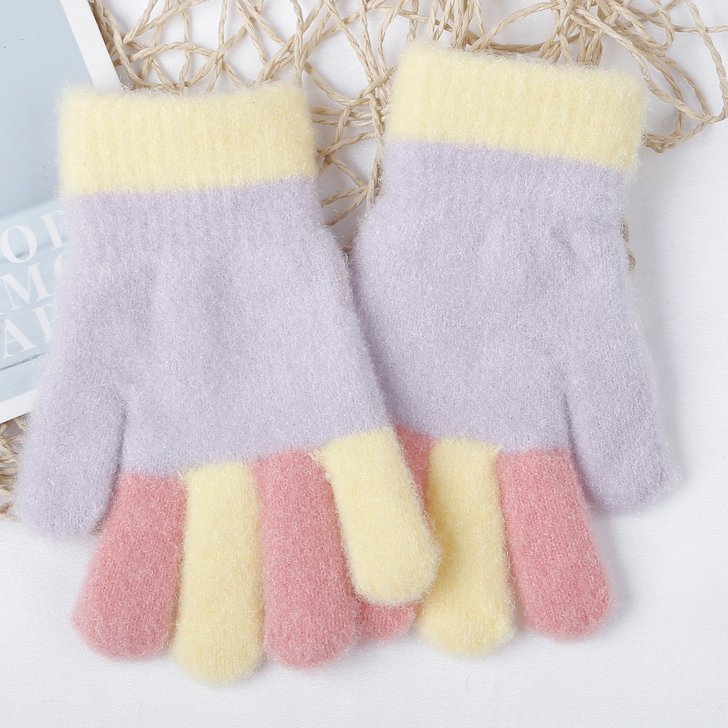 Găng tay KidsPlaza hình thỏ 25K-G01 (Tím)