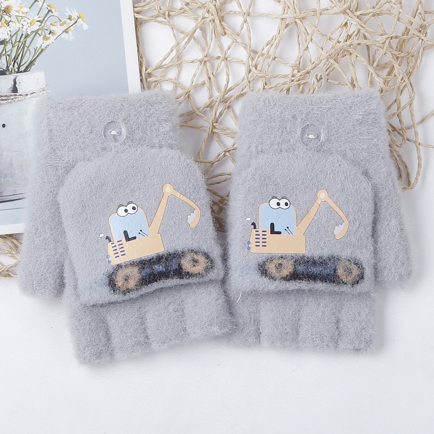 Găng tay KidsPlaza máy xúc xỏ ngón 25K-G05 (Xám)